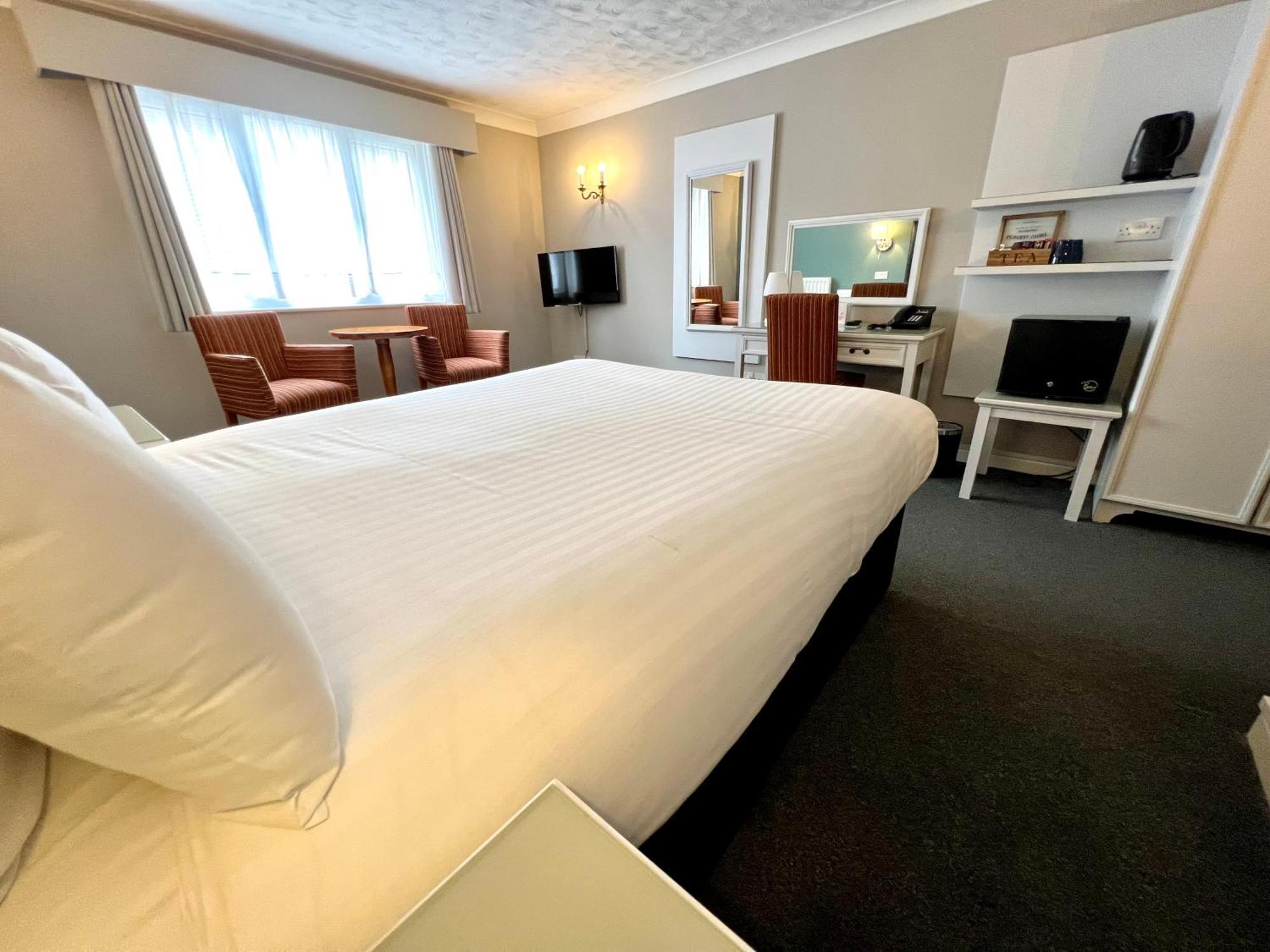 South Lawn Hotel Lymington Bagian luar foto