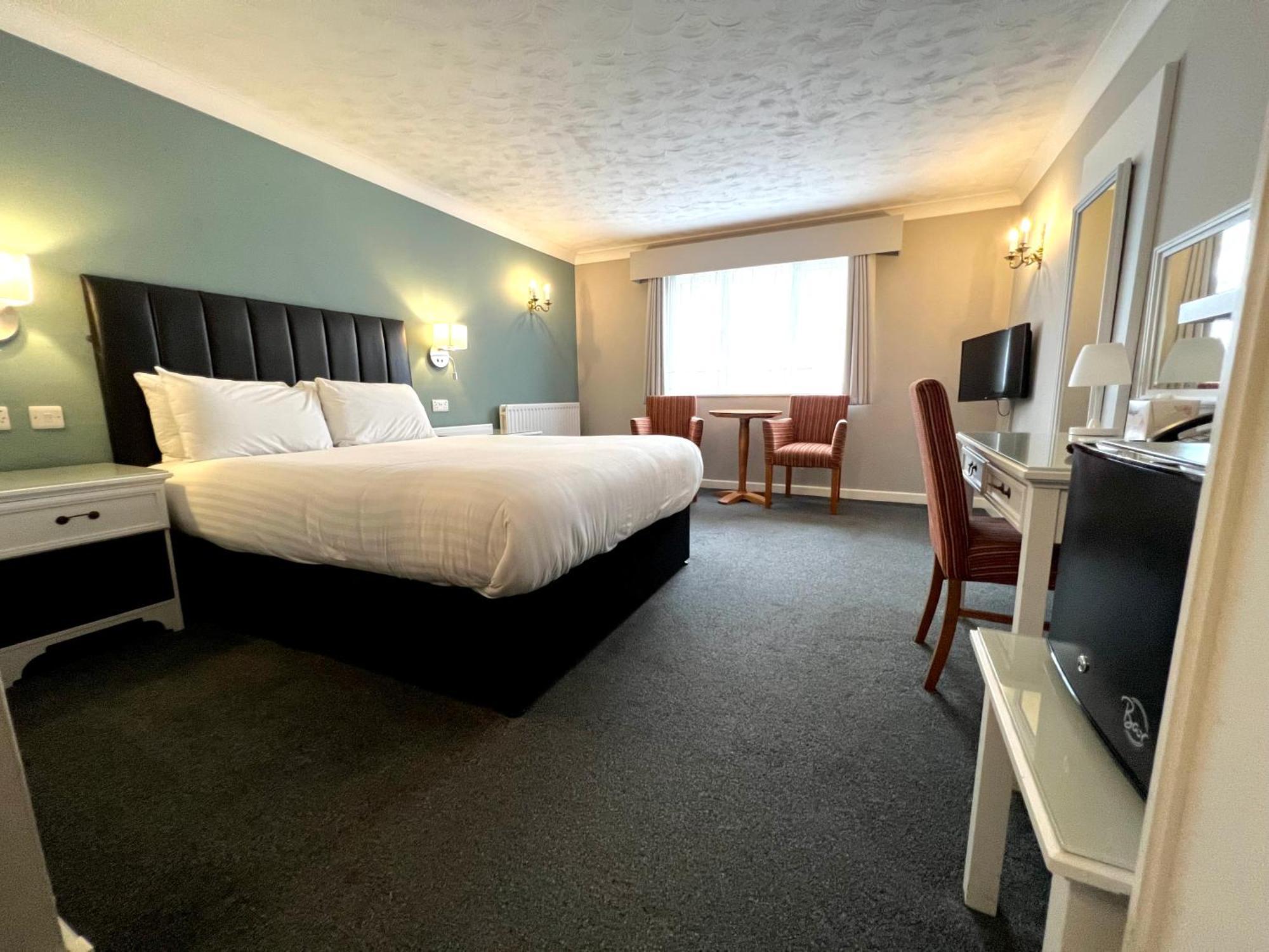 South Lawn Hotel Lymington Bagian luar foto